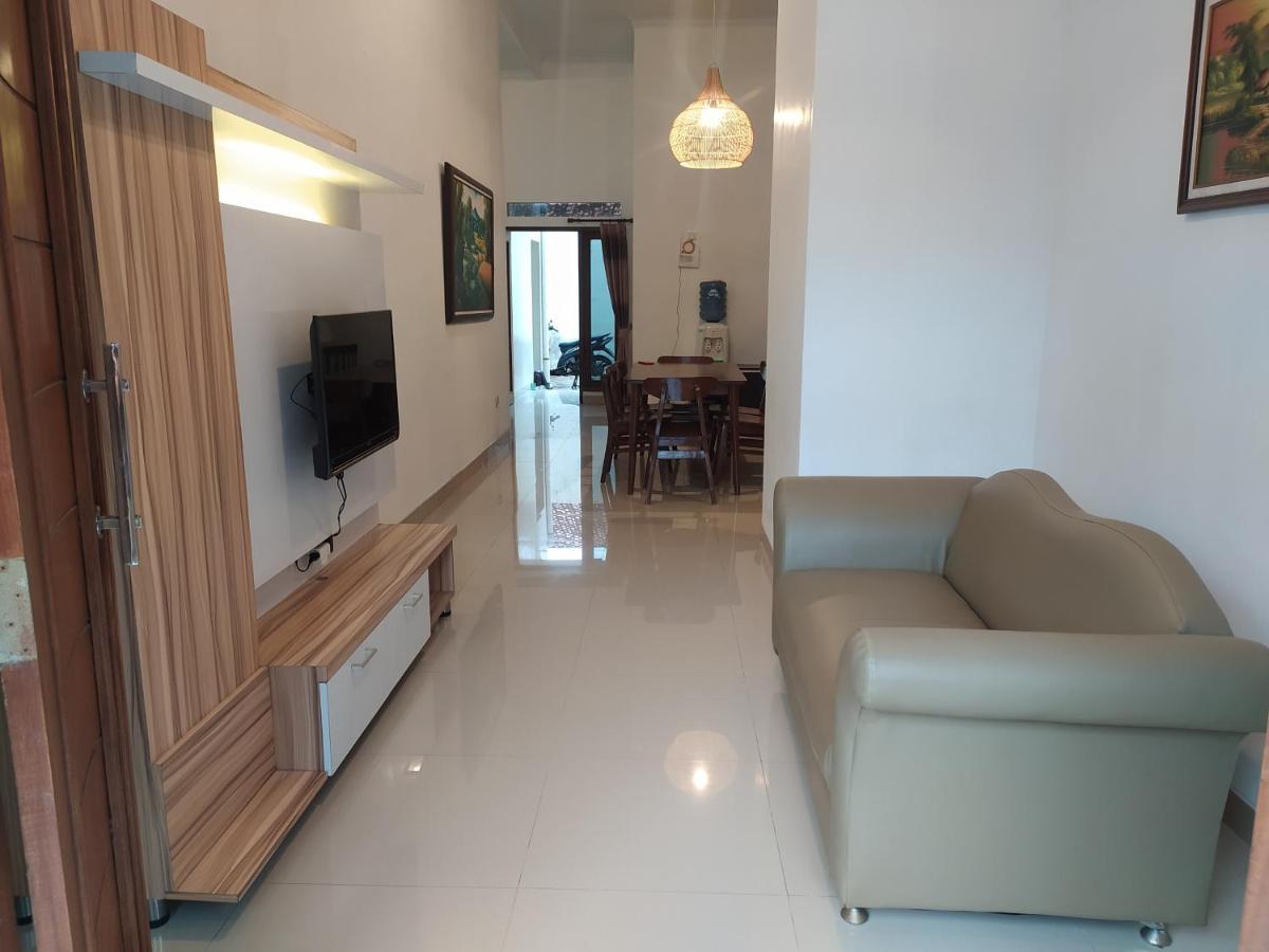 House Of Soulmate Villa ยอกยาการ์ตา ภายนอก รูปภาพ