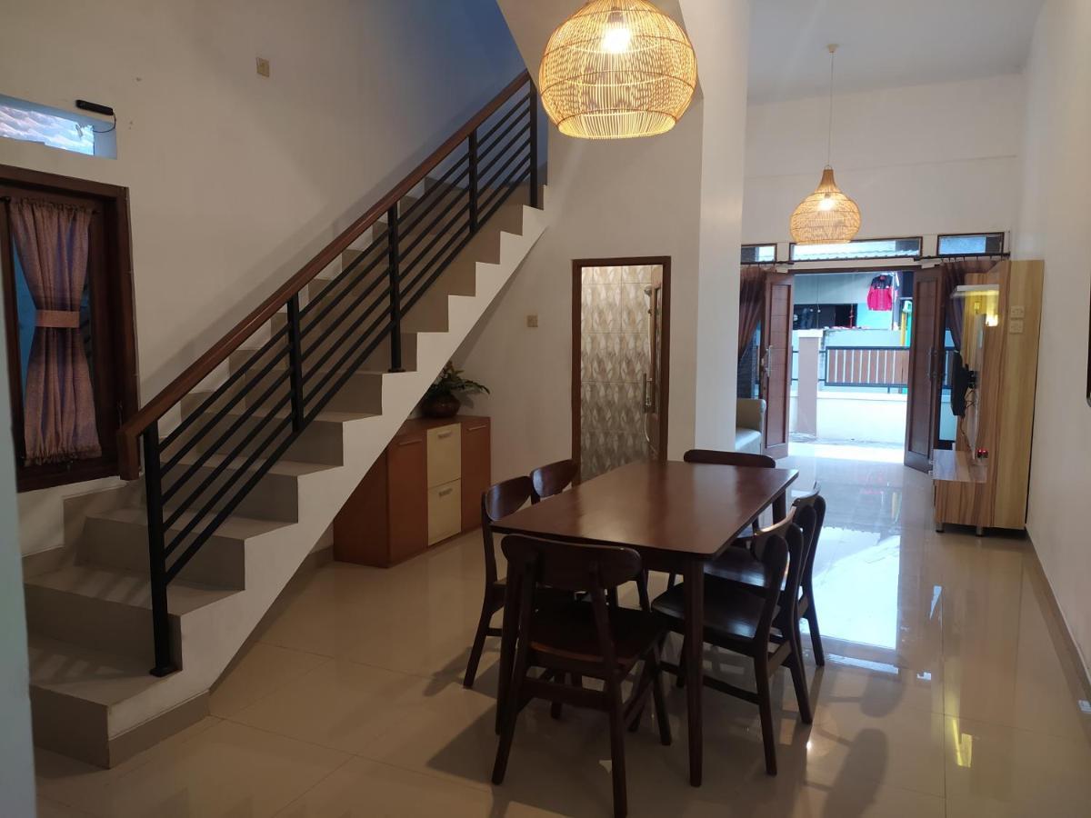 House Of Soulmate Villa ยอกยาการ์ตา ภายนอก รูปภาพ
